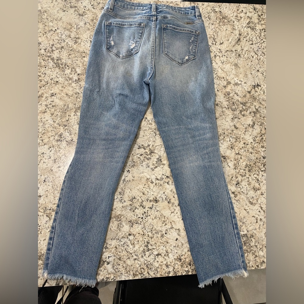 Kan can jeans.